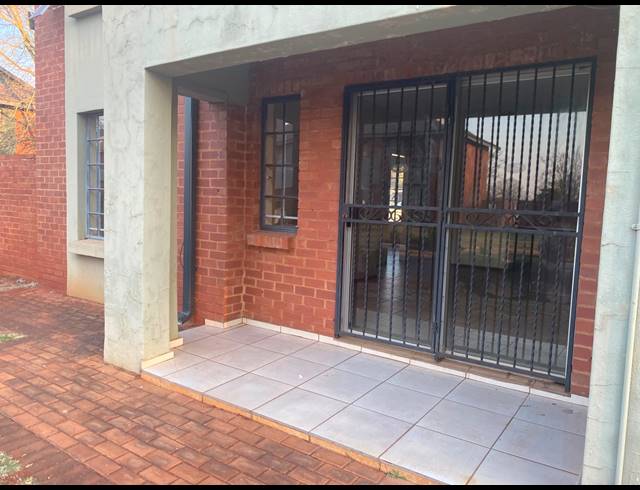 2 BEDROOM APARTMENT BLOCK FOR SALE IN THERESAPARK